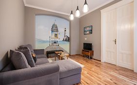 Budapest Lighthouse Apartment